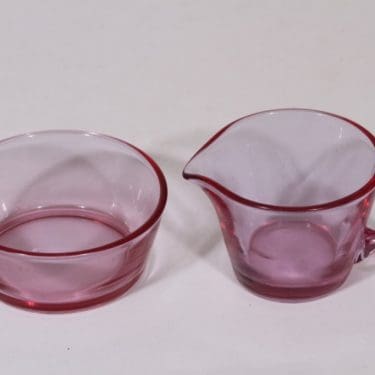 Riihimäen lasi Rosso sokerikko ja kermakko, lila, suunnittelija Nanny Still,