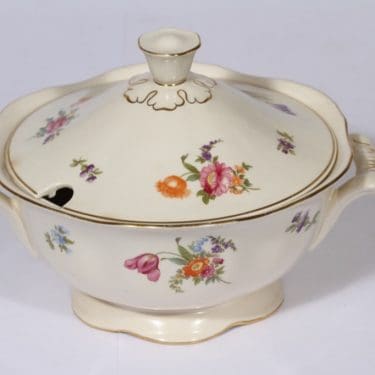 Arabia Kesäkukka liemimalja, suunnittelija , siirtokuva, kukka-aihe