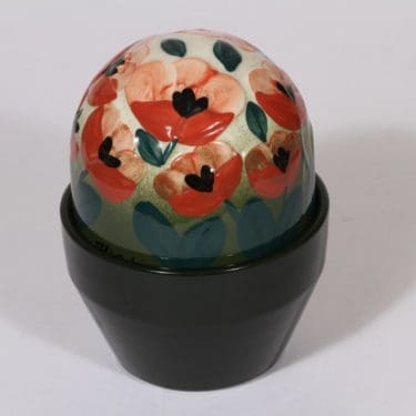 Arabia koriste-esine, Ikikukka, suunnittelija Heljä Liukko-Sundström, Ikikukka, käsinmaalattu, suuri, signeerattu