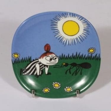 Arabia Muumi koristelautanen, Pikku Myy ja muurahainen, suunnittelija , Pikku Myy ja muurahainen, pieni, serikuva