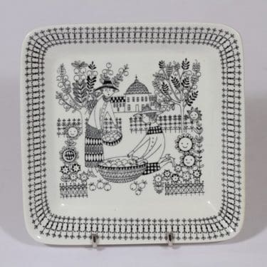 Arabia Emilia vati, mustavalkoinen, suunnittelija , kuparipainokoriste