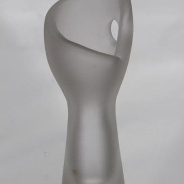 Iittala Hiidennyrkki taide-esine, signeerattu, suunnittelija Timo Sarpaneva, signeerattu, matta