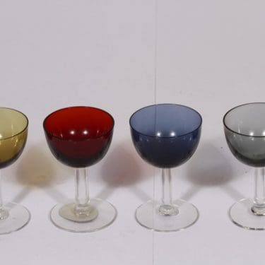 Nuutajärvi 1125 liköörilasit, 6 cl, 4 kpl, suunnittelija Saara Hopea, 6 cl