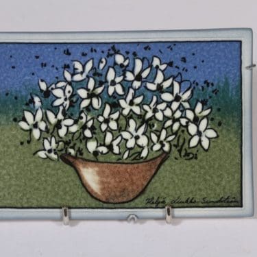 Arabia koristelaatta, Iloa ja toivoa, suunnittelija Heljä Liukko-Sundström, Iloa ja toivoa, pieni, serikuva