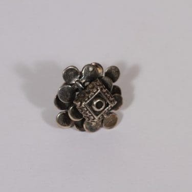 Turun Hopea Lehti sormus, hopea, suunnittelija Pentti Sarpaneva, hopea