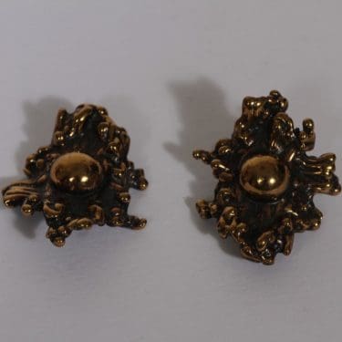 Turun Hopea Luu korvakorut, pronssi, 2 kpl, suunnittelija Pentti Sarpaneva, pronssi