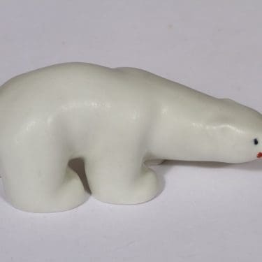 Arabia figuuri, valkoinen, suunnittelija Raili Eerola, jääkarhu