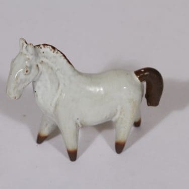 Arabia figuuri, hevonen, suunnittelija Anja Juurikkala, hevonen, pieni, käsinmaalattu, signeerattu