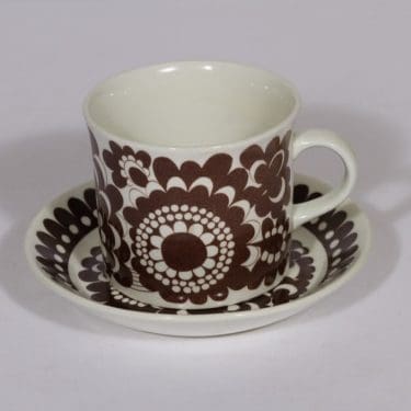 Arabia Arabia 100 vuotta muki ja lautanen, ruskea, suunnittelija , serikuva