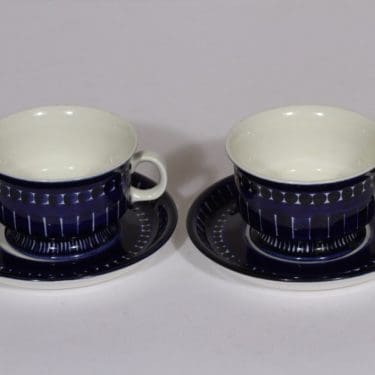 Arabia Valencia teekupit, sininen, 2 kpl, suunnittelija Ulla Procope, käsinmaalattu, signeerattu