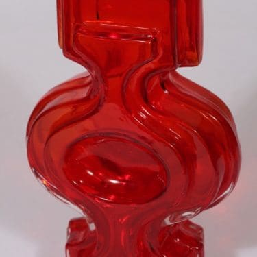 Riihimäen lasi Emma maljakko, punainen, suunnittelija Helena Tynell,