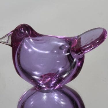 Nuutajärvi koristelintu, Sieppo, suunnittelija Oiva Toikka, Sieppo, pieni, signeerattu