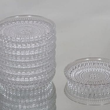 Nuutajärvi Kastehelmi lautaset, kirkas, 9 kpl, suunnittelija Oiva Toikka, pieni