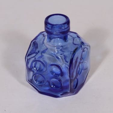 Riihimäen lasi Arpa on heitetty koristepullo, sininen, suunnittelija Erkkitapio Siiroinen, pieni