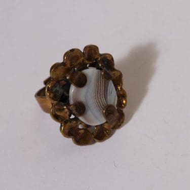 Turun Hopea Akaatti sormus, pronssi, suunnittelija Pentti Sarpaneva, pronssi, akaatti