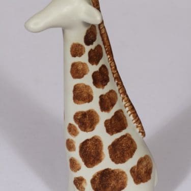 Arabia figuuri, kirahvi, suunnittelija Taisto Kaasinen, kirahvi, käsinmaalattu