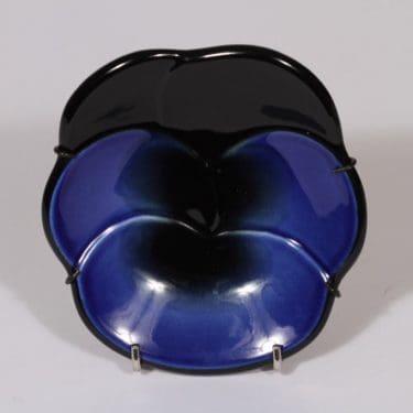 Arabia Viola koriste-esine, suunnittelija Birger Kaipiainen,