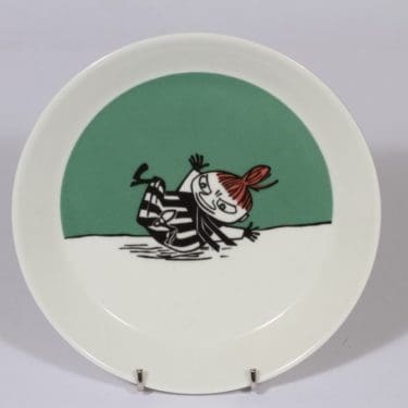 Arabia Muumi lautanen, Pikku Myy liukumäessä, suunnittelija , Pikku Myy liukumäessä, pieni