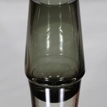 Iittala 3656 maljakko, harmaa, suunnittelija Erkki Vesanto, signeerattu