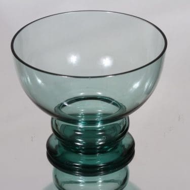 Karhula kulho, vihreä, suunnittelija Göran Hongell, pieni, jalallinen, signeerattu