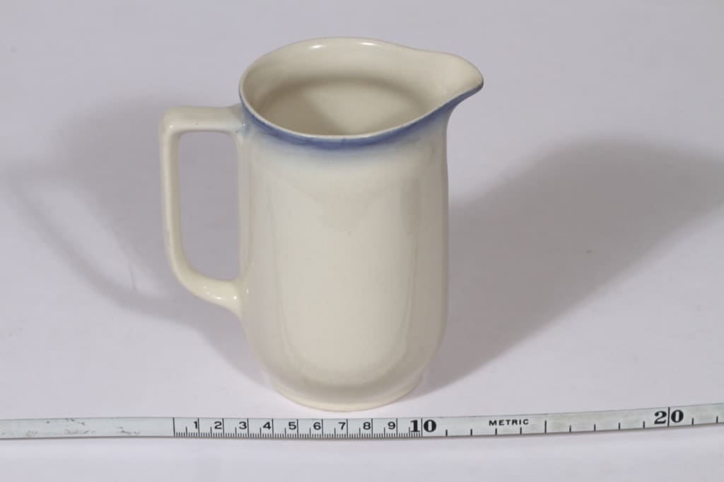 Arabia Nina kaadin, 0.5 l, suunnittelija , 0.5 l, pieni, puhalluskoriste kuva 2