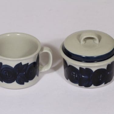 Arabia Anemone sokerikko ja kermakko, sininen, suunnittelija , käsinmaalattu, signeerattu