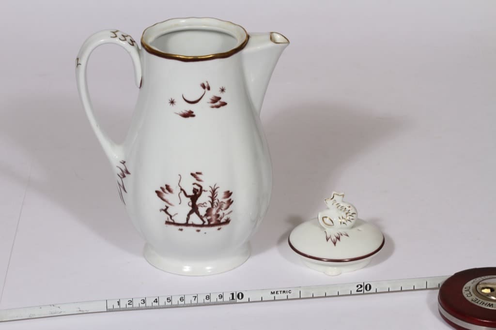 Arabia Diana kahvikaadi, 1 l, suunnittelija , 1 l, siirtokuva, metsästäjä-aihe, art deco kuva 2