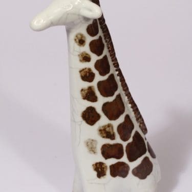 Arabia eläinfiguuri, kirahviaihe, suunnittelija Taisto Kaasinen, kirahviaihe, käsinmaalattu