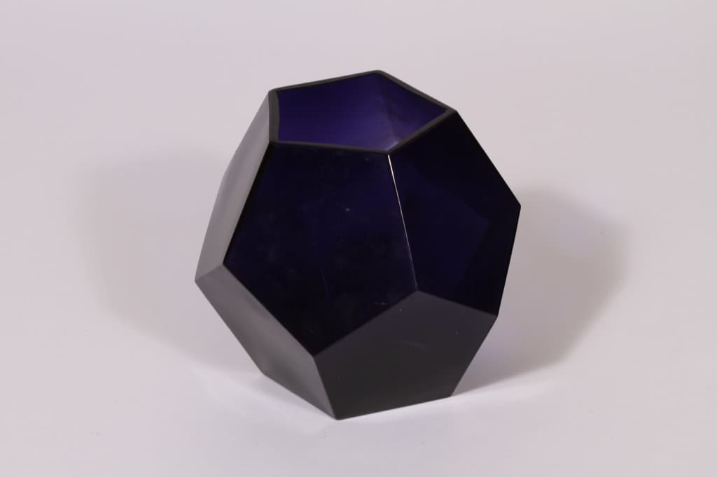 Nuutajärvi OT 38 maljakko, lila, suunnittelija Oiva Toikka,