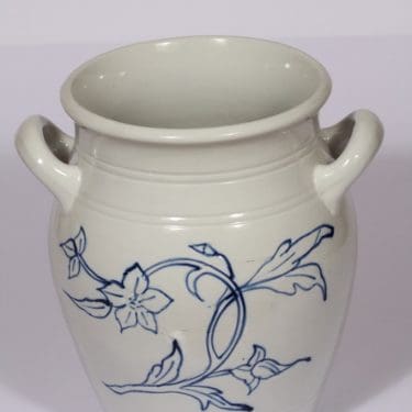 Arabia A ruukku, kukkakuvio, suunnittelija , kukkakuvio, suuri, kobolttimaalaus