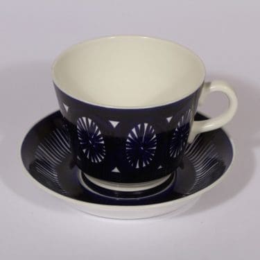 Arabia Fiesta muki, 60 cl, suunnittelija Ulla Procope, 60 cl, käsinmaalattu, signeerattu