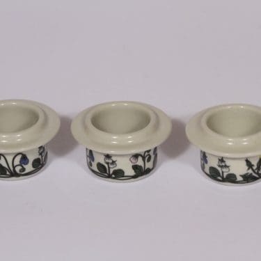 Arabia Flora munakupit, 3 kpl, suunnittelija , serikuva, kukka-aihe