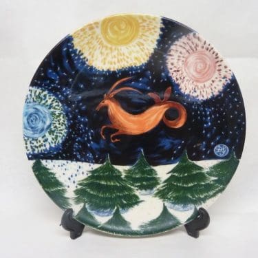 Arabia Horoskooppi seinälautanen, Oinas, suunnittelija Dorrit von Fieandt, Oinas, horoskooppiaihe