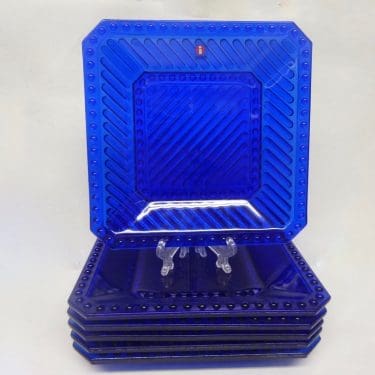 Iittala Bökars lautaset, koboltinsininen, 6 kpl, suunnittelija Heikki Orvola, Marimekko, lasinen