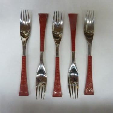 Hackman Colorina haarukat, punainen, 6 kpl, suunnittelija Nanny Still, 6 kpl (kuvasta poiketen)