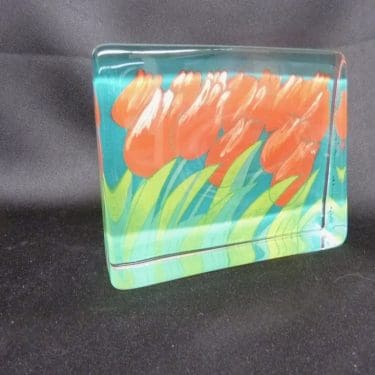 Iittala lasikortti, Punaiset Tulppaanit, suunnittelija Heljä Liukko-Sundström, Punaiset Tulppaanit, suuri, serikuva