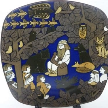 Arabia juhlalautanen, Kalevala, suunnittelija Raija Uosikkinen, Kalevala, suuri, 1985, serikuva