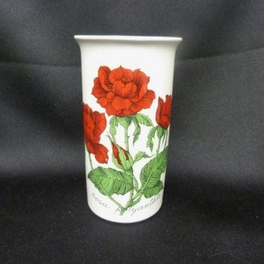 Arabia Botanica maljakko, Kolmiruusu, suunnittelija Esteri Tomula, Kolmiruusu, serikuva, kukka-aihe