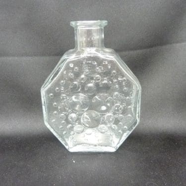 Riihimäen lasi Stella Polaris bottle, clear designer Nanny Still 