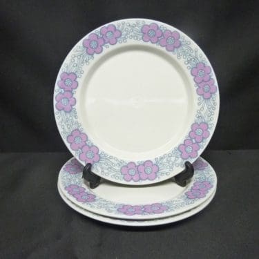 Arabia Violetta lautanen, 3 kpl, suunnittelija Raija Uosikkinen, retro, kukkakuvio