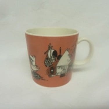 Arabia Muumi muki, Roosa, suunnittelija Tove Slotte, Tove Jansson, Roosa, serikuva, muumi-aihe, 005775