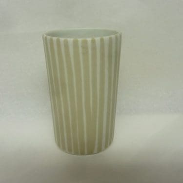 Arabia maljakko, suunnittelija Taisto Kaasinen, pieni, käsinmaalattu