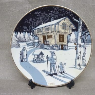 Arabia Joululautanen vuosilautanen, 1993, suunnittelija Tove Slotte, 1993, serikuva