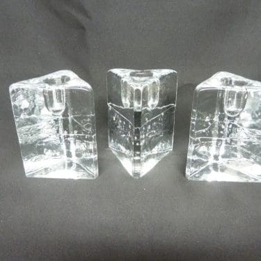 Iittala Arkipelago kynttilänjalat, kirkas, 3 kpl, suunnittelija Timo Sarpaneva, massiivinen, kolmioprofiili