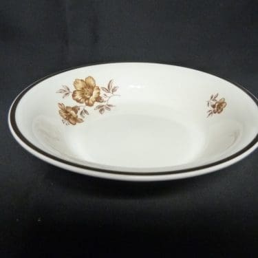 Arabia Myrna lautanen, 4 kpl, suunnittelija , kultakoriste, kukka-aihe