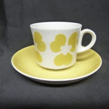 Arabia BR kahvikuppi, keltainen, suunnittelija , puhalluskoriste, retro