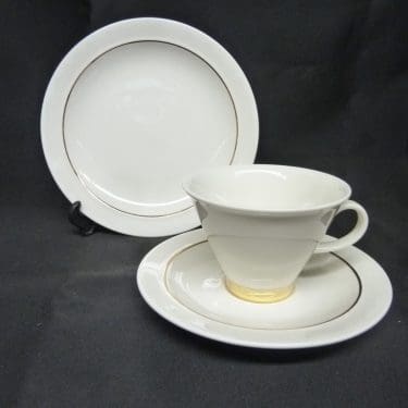 Arabia Harlekin Gold kahvikuppi, valkoinen, kulta, suunnittelija , kultaraita