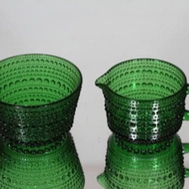 Nuutajärvi Kastehelmi sokerikko ja kermakko, vihreä, suunnittelija Oiva Toikka,