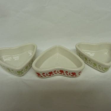 Arabia Tre ess voiastia, 3 kpl, suunnittelija , sydän