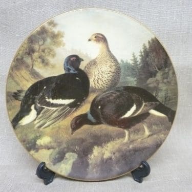 Arabia koristelautanen, Teeriä Rantatöyräällä, suunnittelija von Wright, Teeriä Rantatöyräällä, serikuva, riistalintuaihe